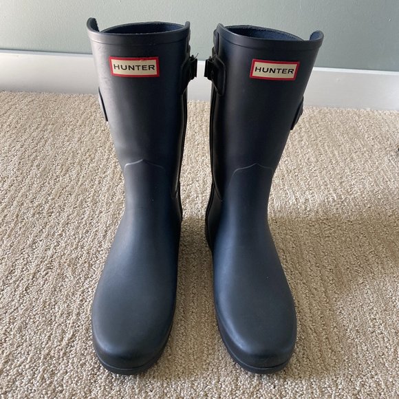 Hunter Wellington Backstrap Short Rain Boots - Picture 1 of 4